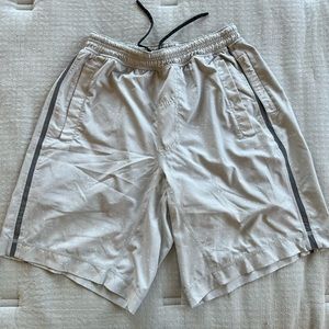 Lululemon pace breaker lined short 9”